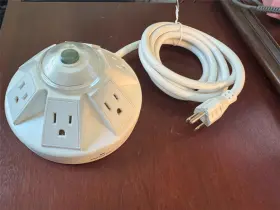 Sdk601o3w0 Accell Powramid Surge Protector - 5 To 8 Feet 6 Outlets
