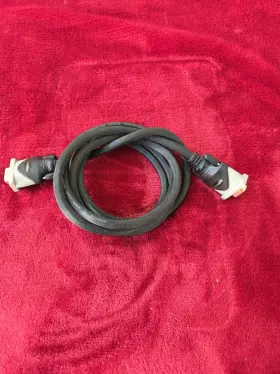 Hl-005040 Amazonbasics Amazon Basics Vga To Cable 6 Feet Gold Plated 1080p Excellent Cond