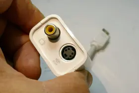 M9319g Apple M9319g/a Mini-dvi To Video Adapter / S-video/composite Splitter #3
