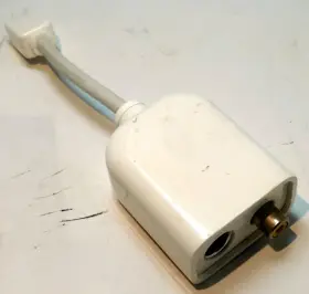 M9319g Apple M9319g/a Mini-dvi To Video Adapter / S-video/composite Splitter