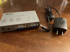 Dt-7033 Dtech Powered Vga Switch Splitter Box 2 Pc Video Into 3 Monitor Model