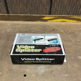 Ve406 Wiretek Z2- Dvi / Videosplitter 1 To 4